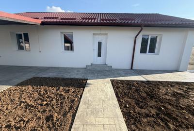 Casă cu 3 camere cu Teren 358 Mp în Joița - 10