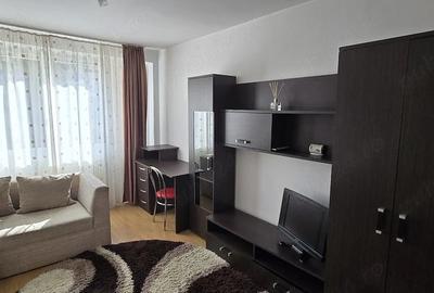 Apartament cu 2 camere semidecomandat în Griviței