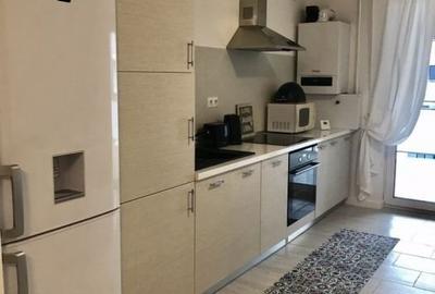 Apartament cu 2 camere decomandat în Palat - 2