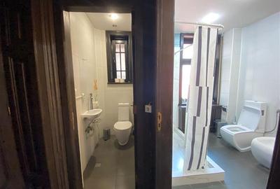 Birou, de 480 mp, în Unirii - 3