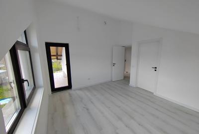 Casă individuală cu 4 camere cu Teren 530 Mp în Brebu - 11