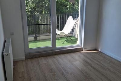 Apartament cu 3 camere decomandat în Central - 1