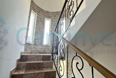 Casă cu 4 camere cu Teren 2800 Mp în Sânmartin