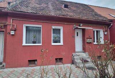 Apartament cu 2 camere decomandat, mobilat în Centrul Istoric