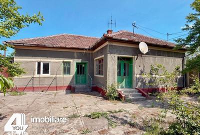Casă cu 3 camere cu Teren 2114 Mp în Central - 4