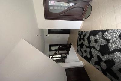 Casă cu 4 camere cu Teren 1136 Mp în Orășeni-Deal