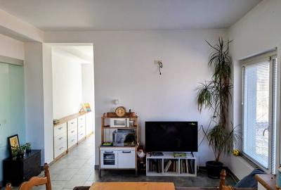 Casă cu 3 camere în CFR - 1
