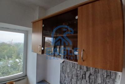 Garsonieră decomandată, mobilată în Poarta 6 - 6