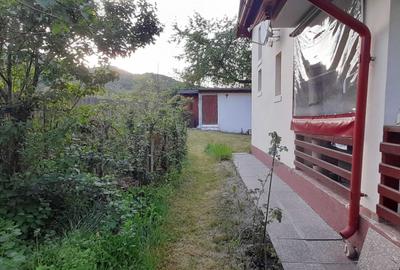 Casă cu 3 camere în Mălureni - 3