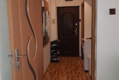 Apartament cu 2 camere semidecomandat în Tomis Nord