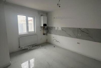 Casă cu 4 camere cu Canalizare în Central - 3