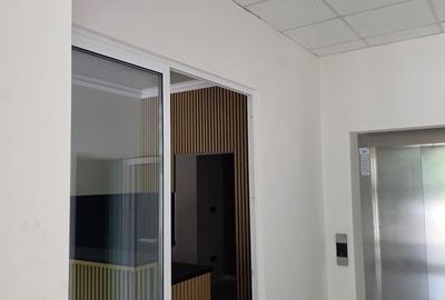 Spațiu comercial, de 9 mp, în Smârdan