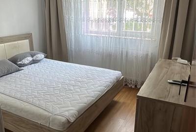 Apartament cu 3 camere semidecomandat în Central - 6