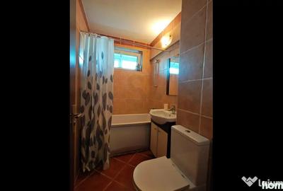 Apartament cu 3 camere semidecomandat în Timișoara