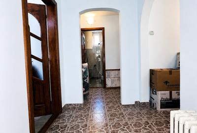 Apartament cu 3 camere decomandat, mobilat în Dărmănești - 3