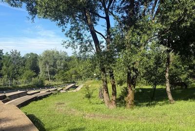 Teren de 1500 mp, în Central - 2