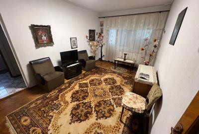 Apartament cu 3 camere, mobilat în Gară