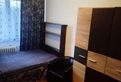 Apartament cu 3 camere semidecomandat în Podu Roș - 6