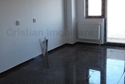Apartament cu 3 camere decomandat în Apollo - 1