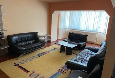 Apartament cu 2 camere decomandat în 22 Decembrie - 1
