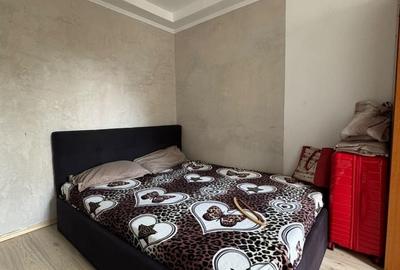 Apartament cu 3 camere în Mărgeanului