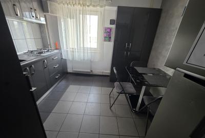 Apartament cu 2 camere decomandat în Casa de Cultură - 7