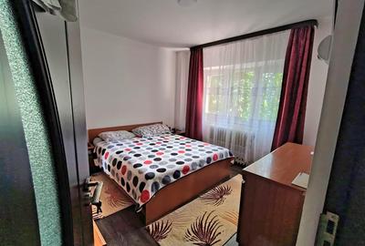 Apartament cu 3 camere decomandat în Obcini