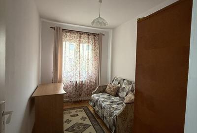 Apartament cu 3 camere semidecomandat în 7 Noiembrie - 3