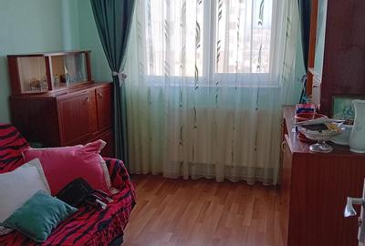 Apartament cu 3 camere decomandat în Dunărea - 4