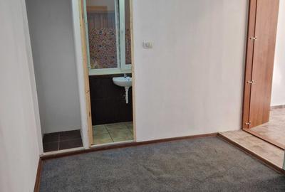 Spațiu comercial, de 55 mp, în Central - 7