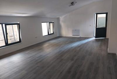 Casă cu 4 camere în Central - 4