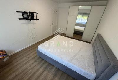 Apartament cu 3 camere semidecomandat în Grigorescu