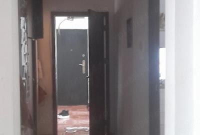 Apartament cu 3 camere decomandat în Pașcani