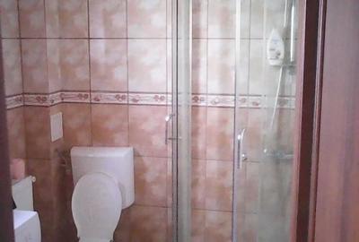Garsonieră decomandată în Soarelui