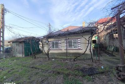 Casă cu 4 camere cu Teren 350 Mp în Central - 15