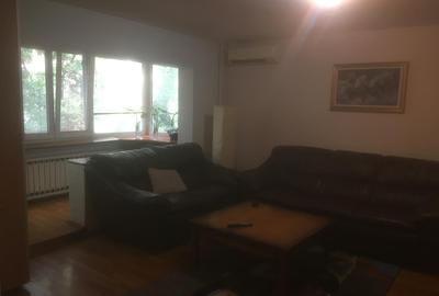 Apartament cu 2 camere decomandat în Vitan Mall