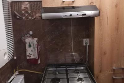 Apartament cu 3 camere decomandat în Vălenii de Munte - 5