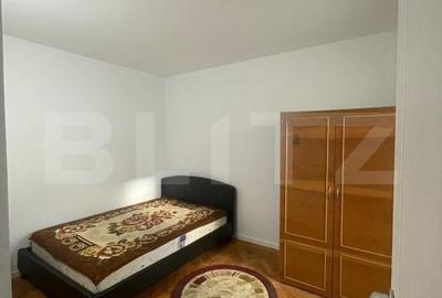 Apartament cu 3 camere decomandat în Sud