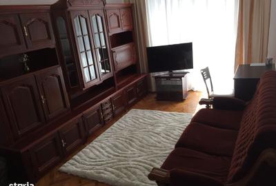 Apartament cu 3 camere decomandat în Răcădău - 1