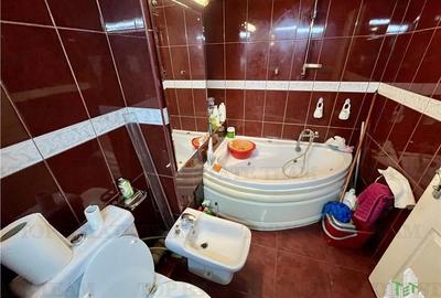 Apartament cu 4 camere semidecomandat în Central - 7