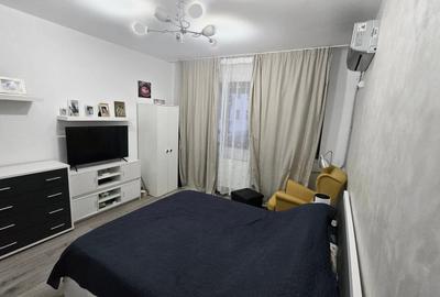 Apartament cu 3 camere decomandat în Drumul Taberei