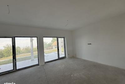 Casă cu 4 camere cu Teren 500 Mp în Feleacu