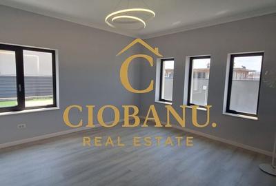 Casă cu 4 camere cu Teren 330 Mp în Malu Mare - 5