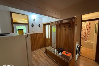 Apartament cu 4 camere decomandat în Exterior Vest