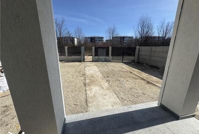 Casă cu 6 camere cu Teren 340 Mp în Prelungirea Ghencea - 1