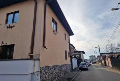 Casă cu 3 camere în Central - 1
