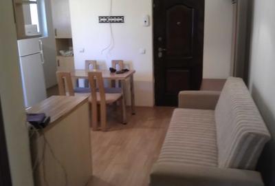 Apartament cu 3 camere decomandat în Florești - 1