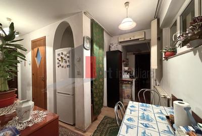 Apartament cu 2 camere decomandat, mobilat în Prelungirea Ghencea