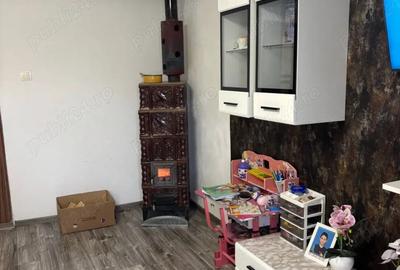 Casă cu 5 camere cu Teren 900 Mp în Cristian - 3
