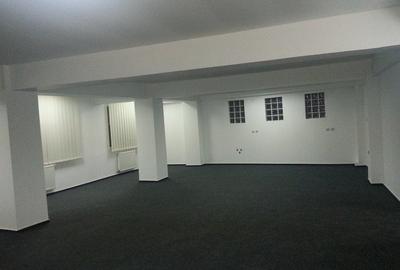 Casă cu 30 camere cu Canalizare în 13 Septembrie - 8